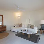 Yema House - Naoussa Bay *