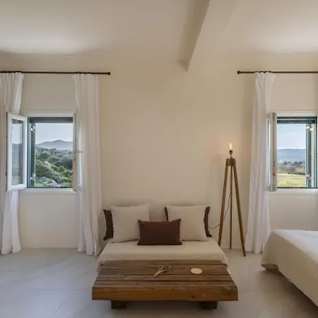 Yema House - Naoussa Bay *
