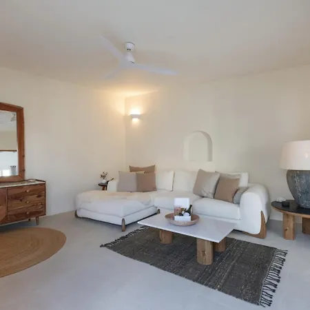 Yema House - Naoussa Bay *
